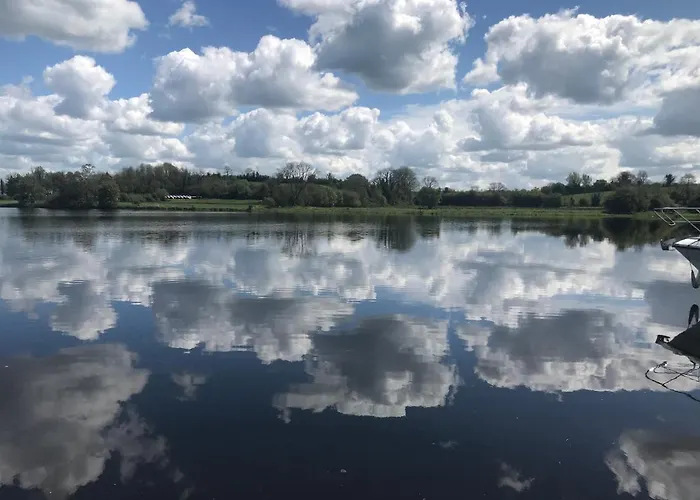 The Grove * Belturbet